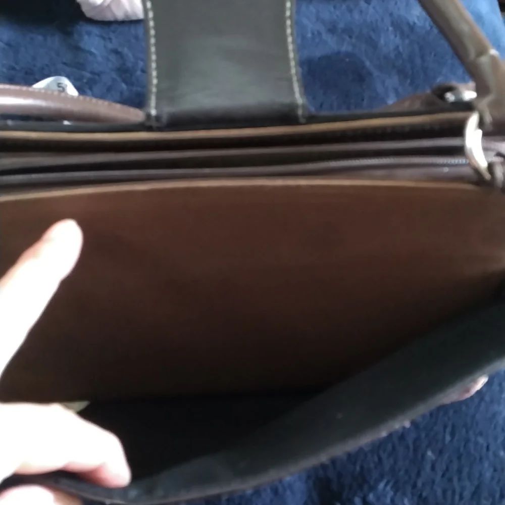 Purse - Picture 7 of 8